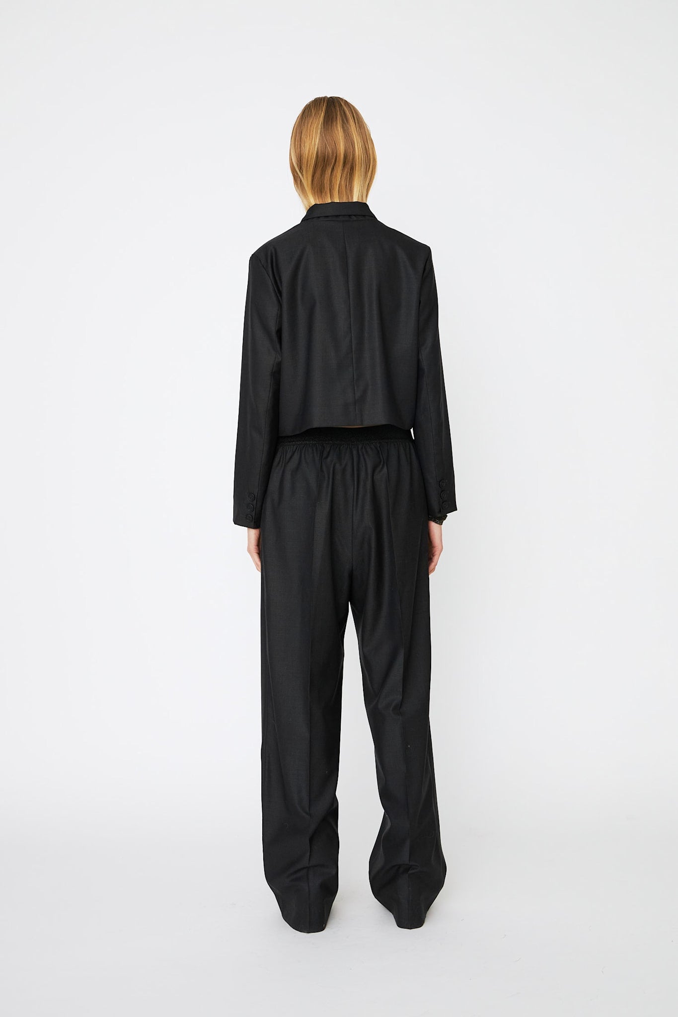 MIE - 199 BLACK