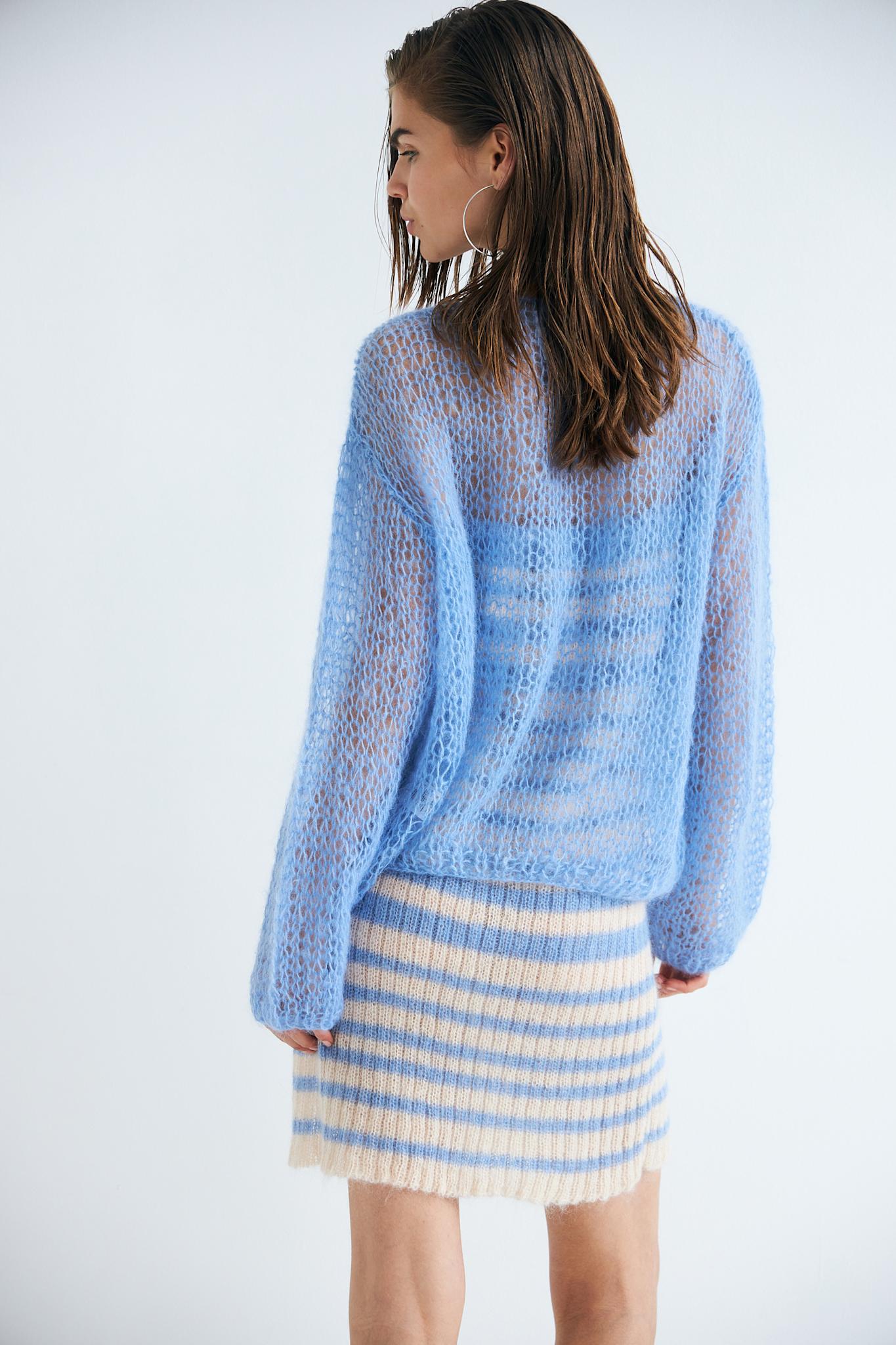 GINA-ONE - 630 BLUE - DawnxDare.com