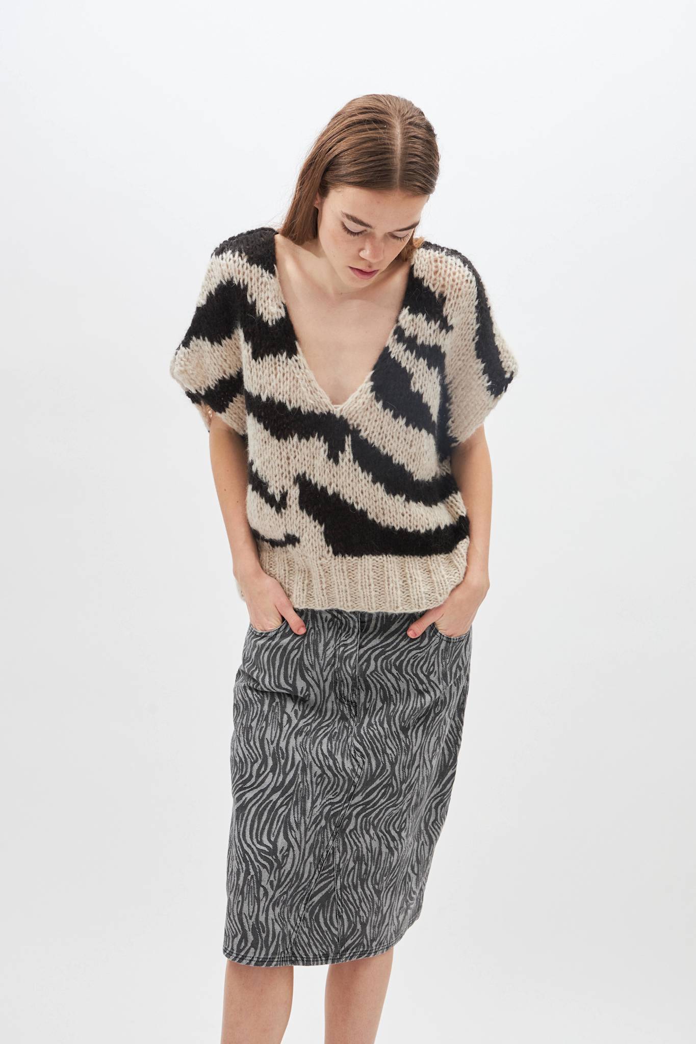 CAPRI ZEBRA - 199 BLACK