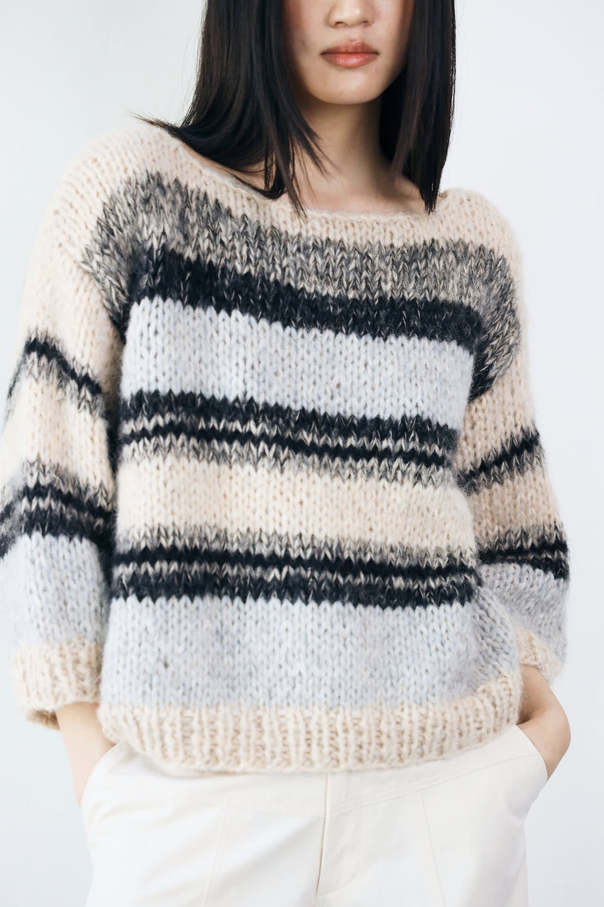 LOLA CREW - 199 BLACK - DawnxDare.com