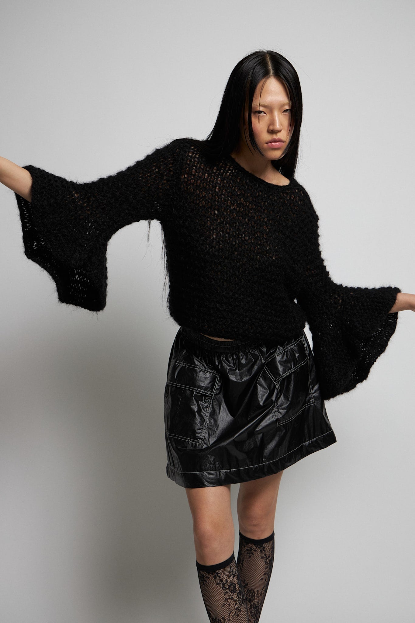 WERONICA TOP - 199 BLACK - DawnxDare.com