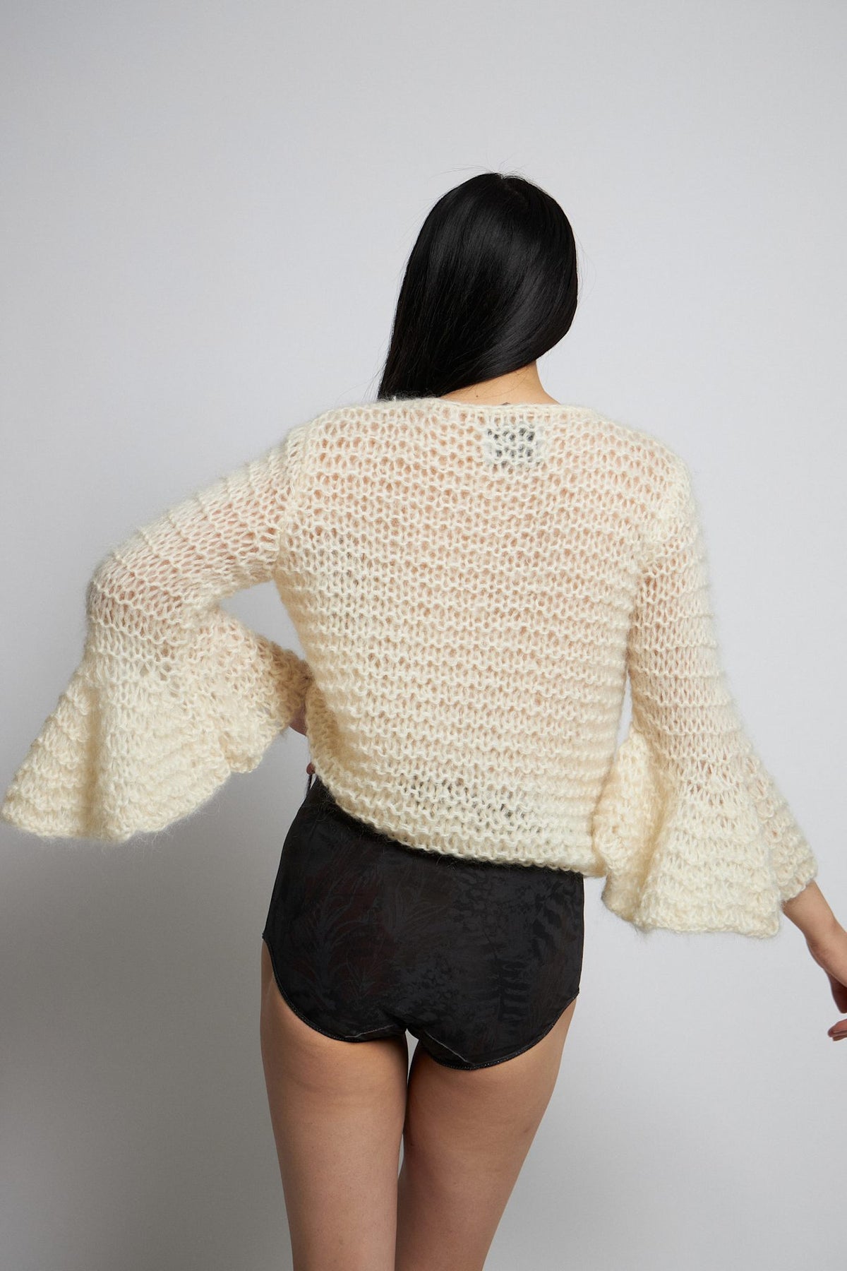 WERONICA TOP - 102 CHALK - DawnxDare.com