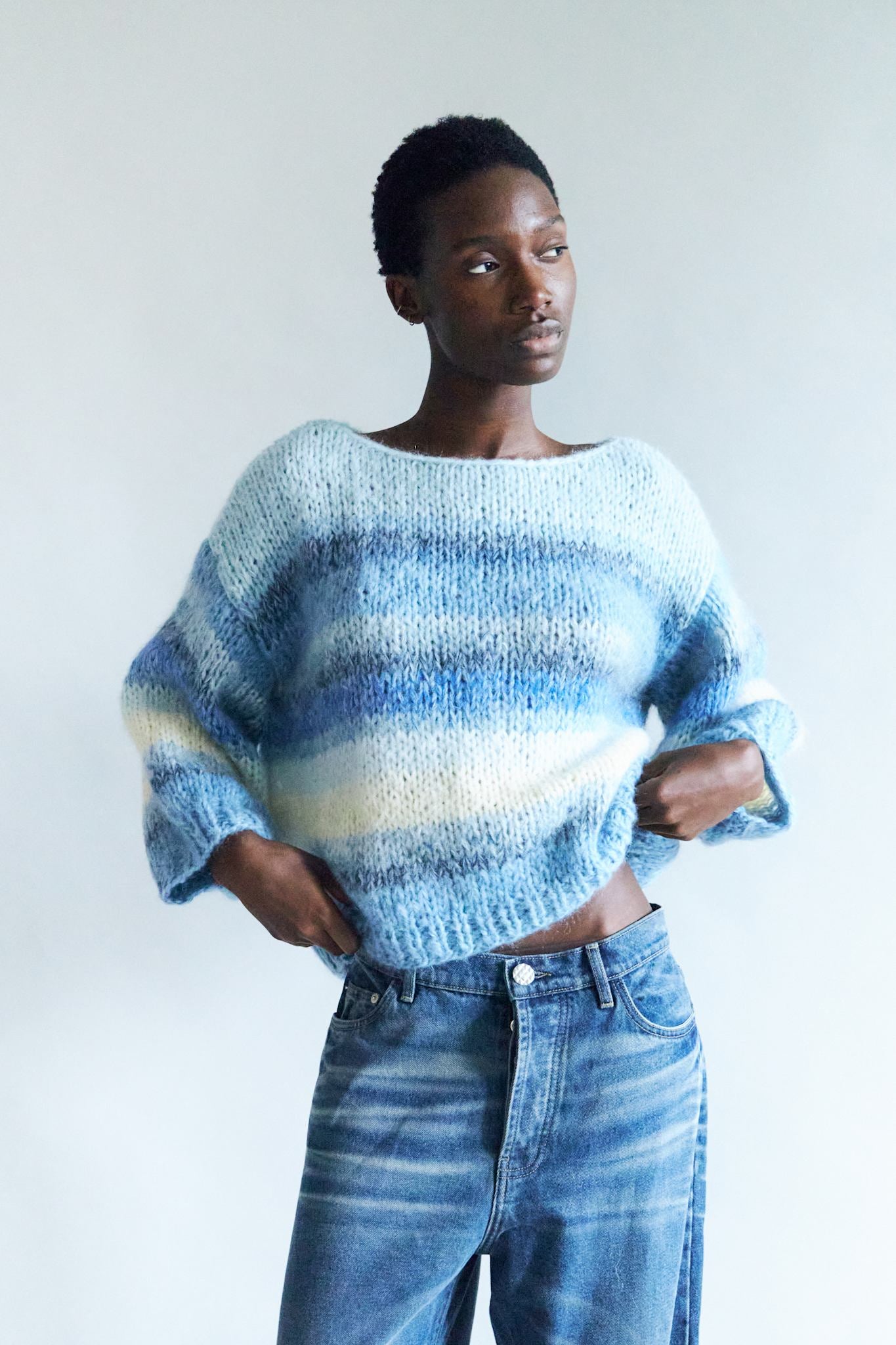 LOLA - 630 BLUE SEA - DawnxDare.com