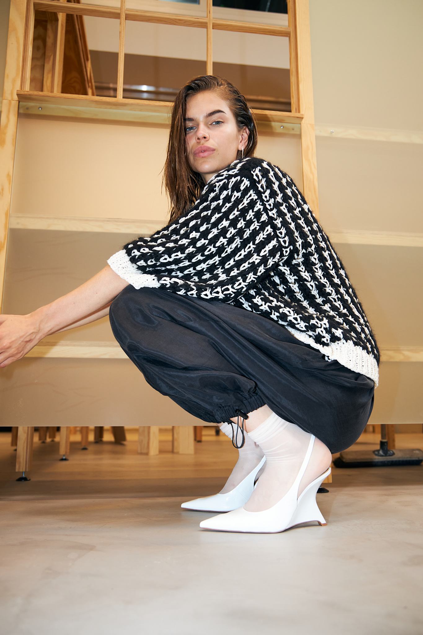 ALAIA - 199 BLACK - DawnxDare.com