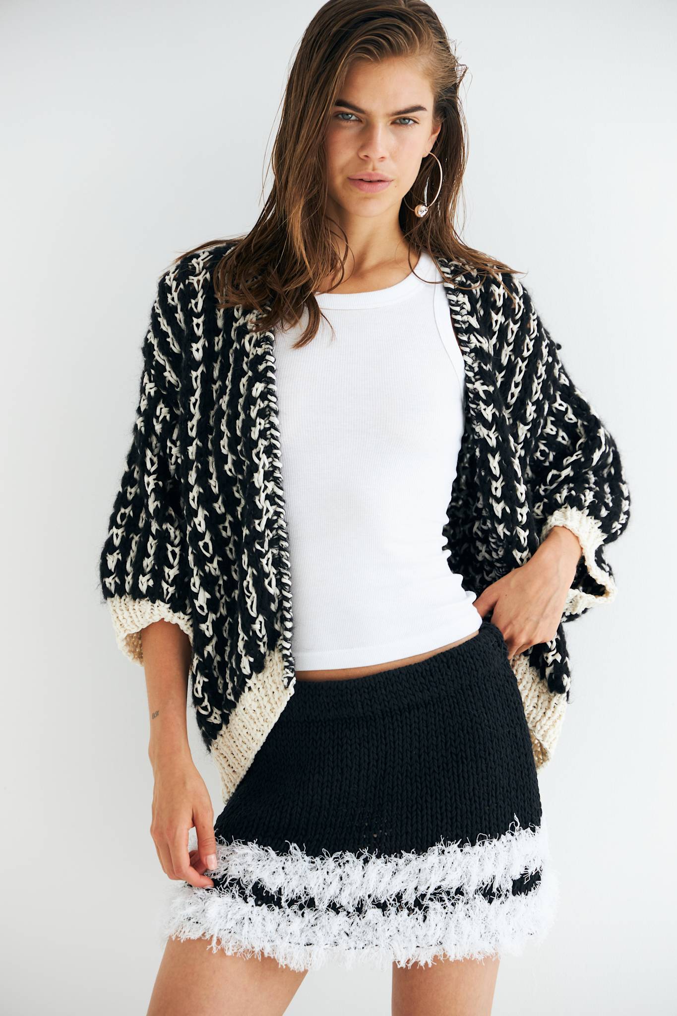 ANNIE - 199 BLACK - DawnxDare.com