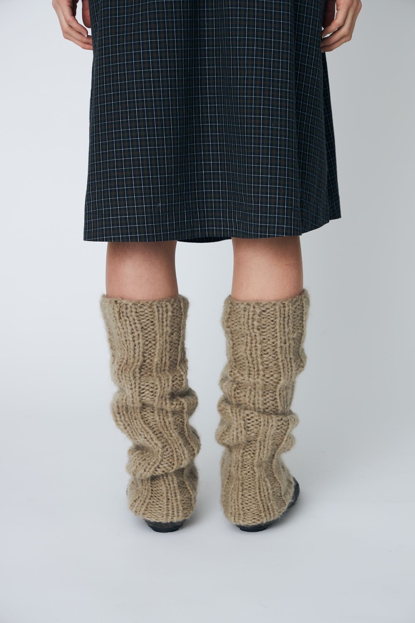 LEG WARMERS - 592 KHAKI - DawnxDare.com