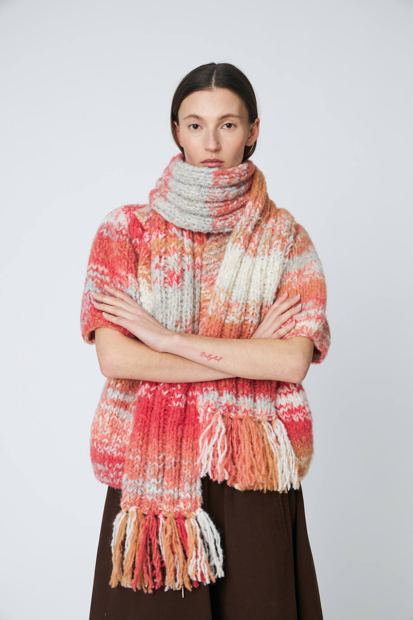 EA SCARF - 337 GARNET - DawnxDare.com
