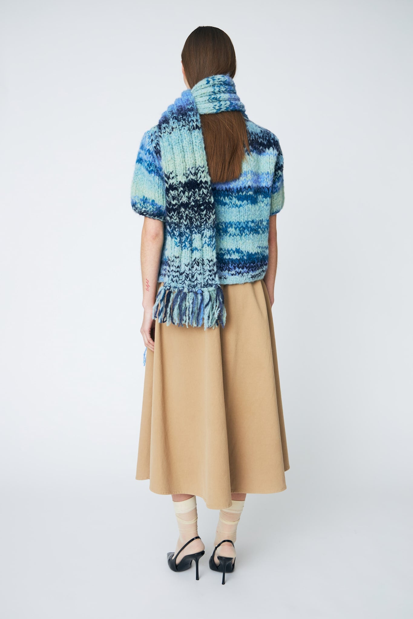 EA SCARF - 620 SKY BLUE - DawnxDare.com