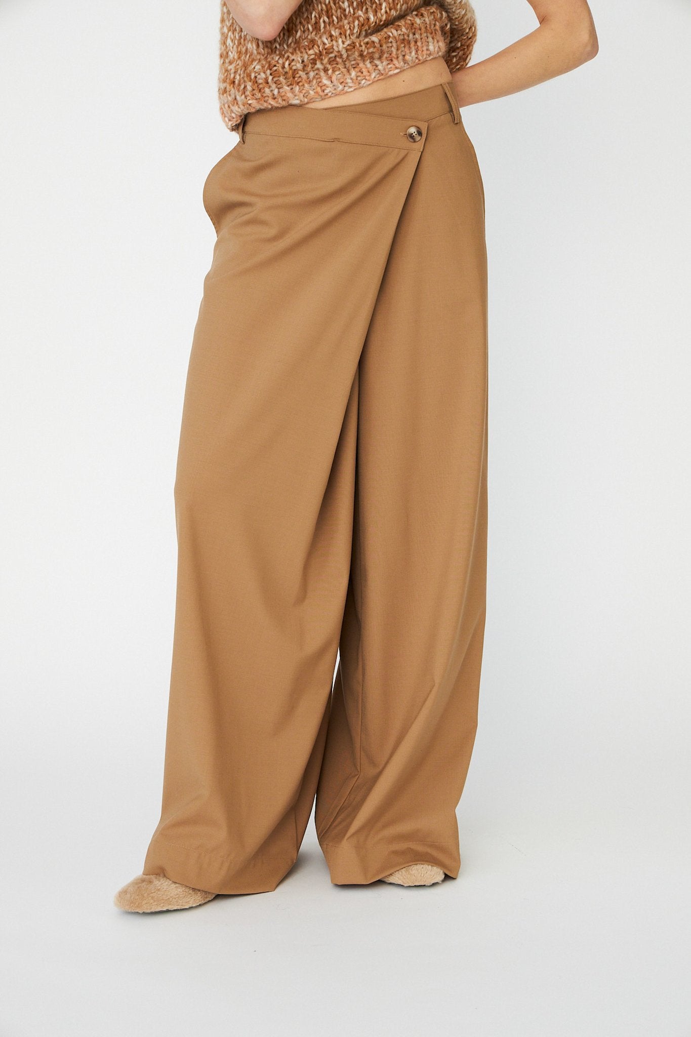 BLADE - 852 CAMEL