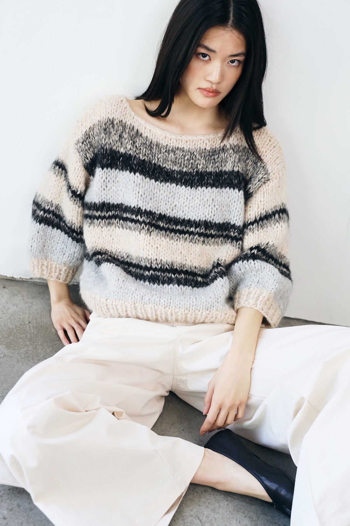 LOLA CREW - 199 BLACK - DawnxDare.com