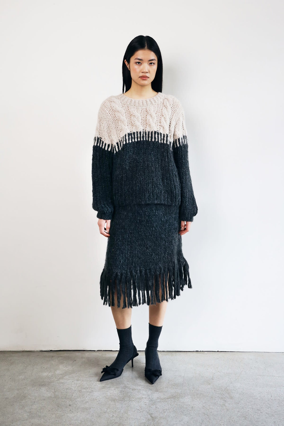 ELODIE PULLOVER - 195 CHARCOAL KIT - DawnxDare.com