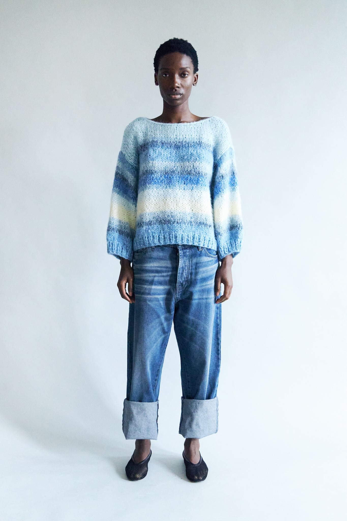 LOLA - 630 BLUE SEA - DawnxDare.com