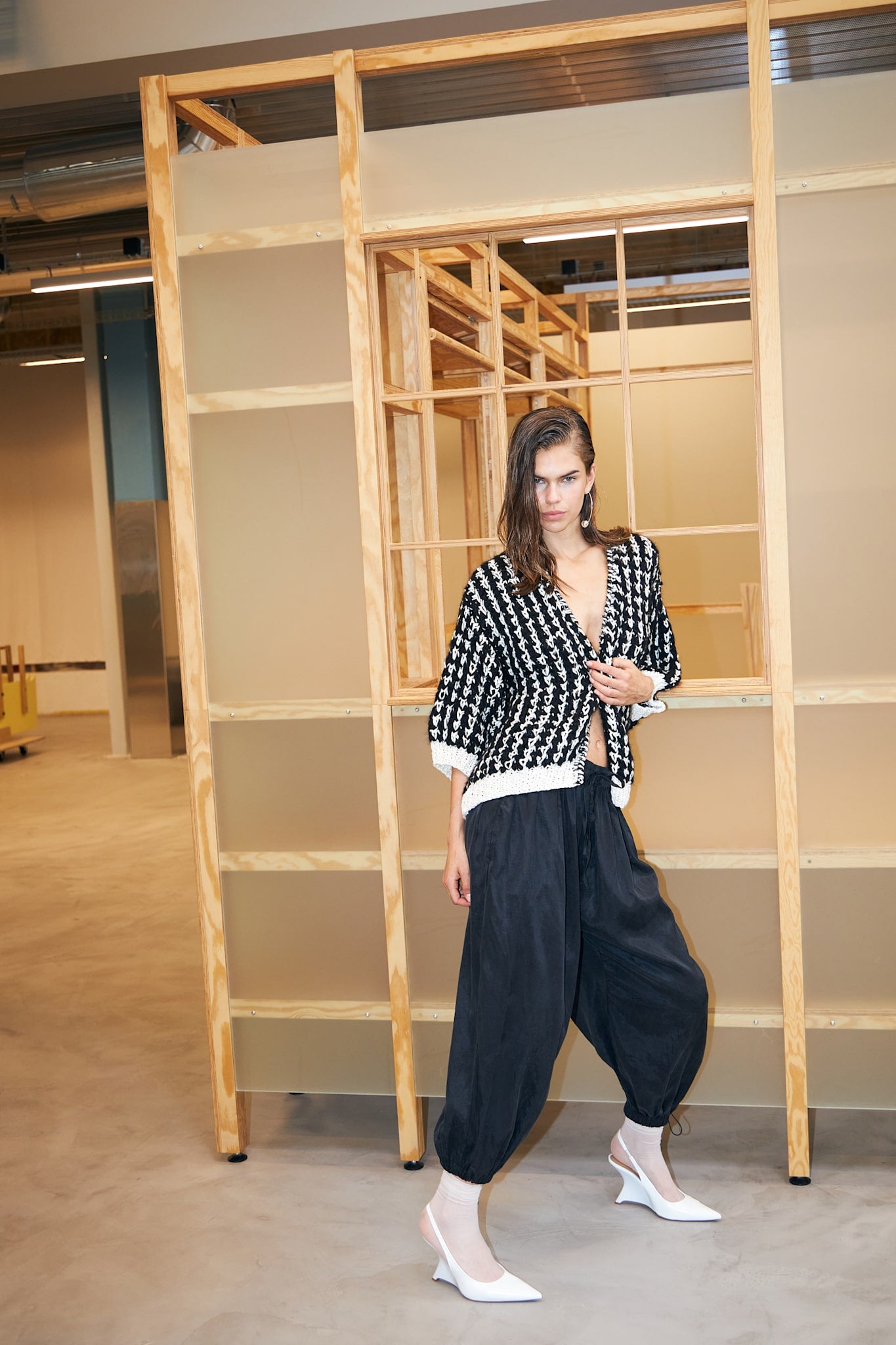 ANNIE - 199 BLACK - DawnxDare.com