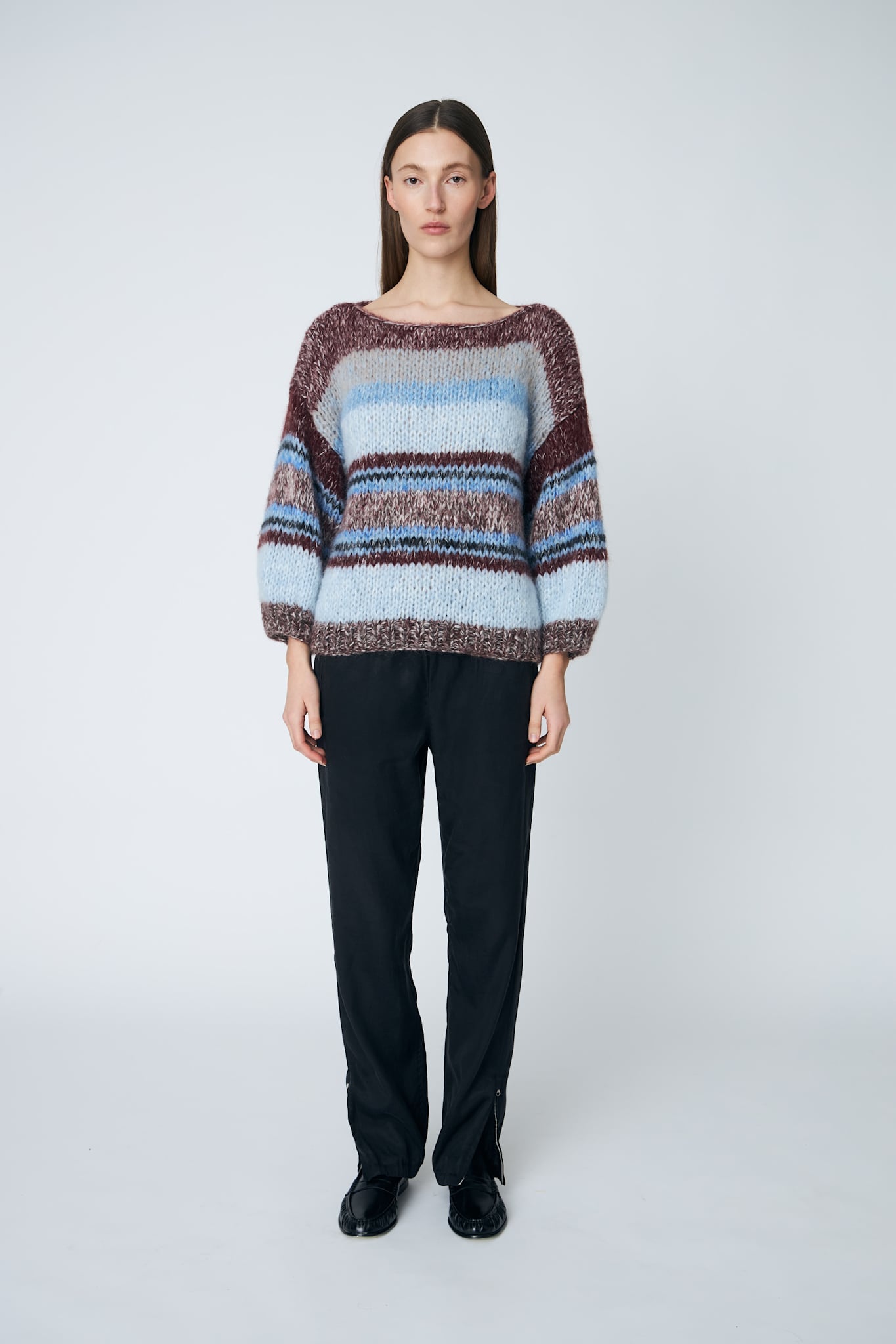 LOLA CREW - 940 MIDNIGHT RAISIN - DawnxDare.com