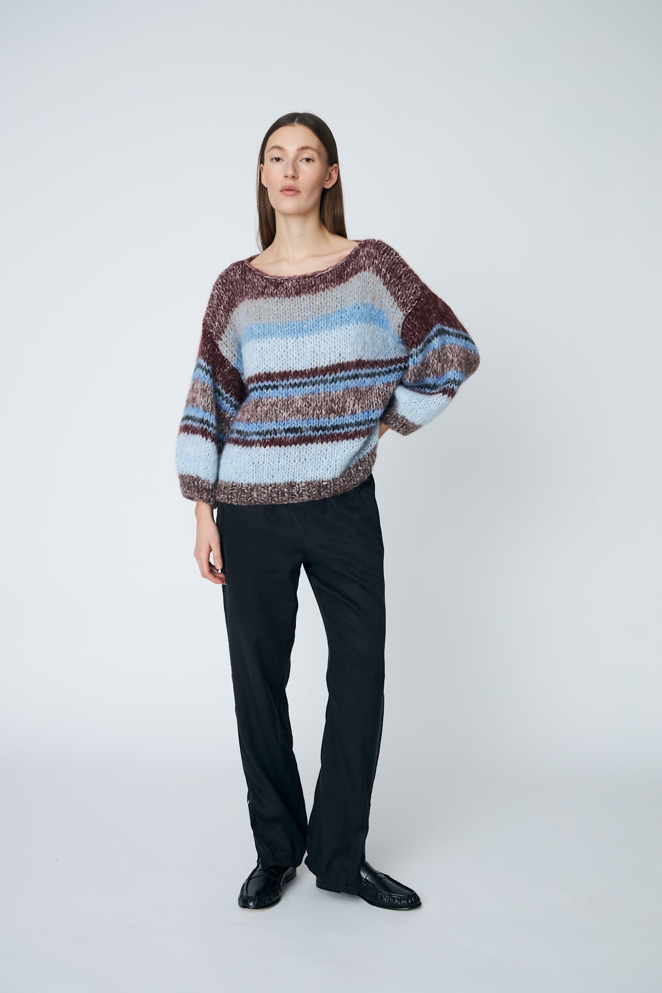 LOLA CREW - 940 MIDNIGHT RAISIN - DawnxDare.com
