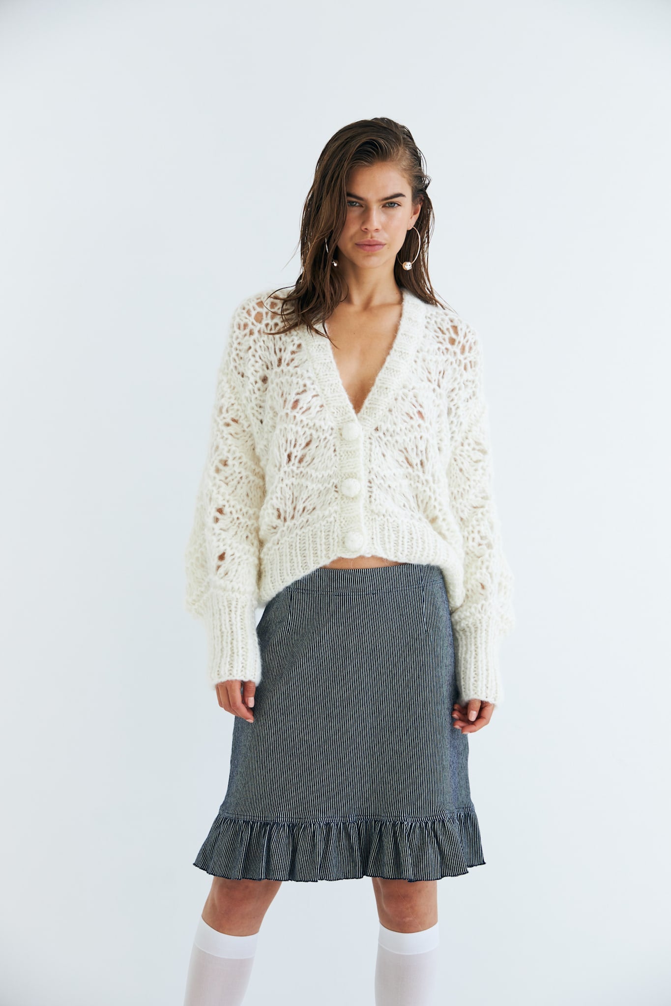 ESMERALDA - 102 CHALK - DawnxDare.com