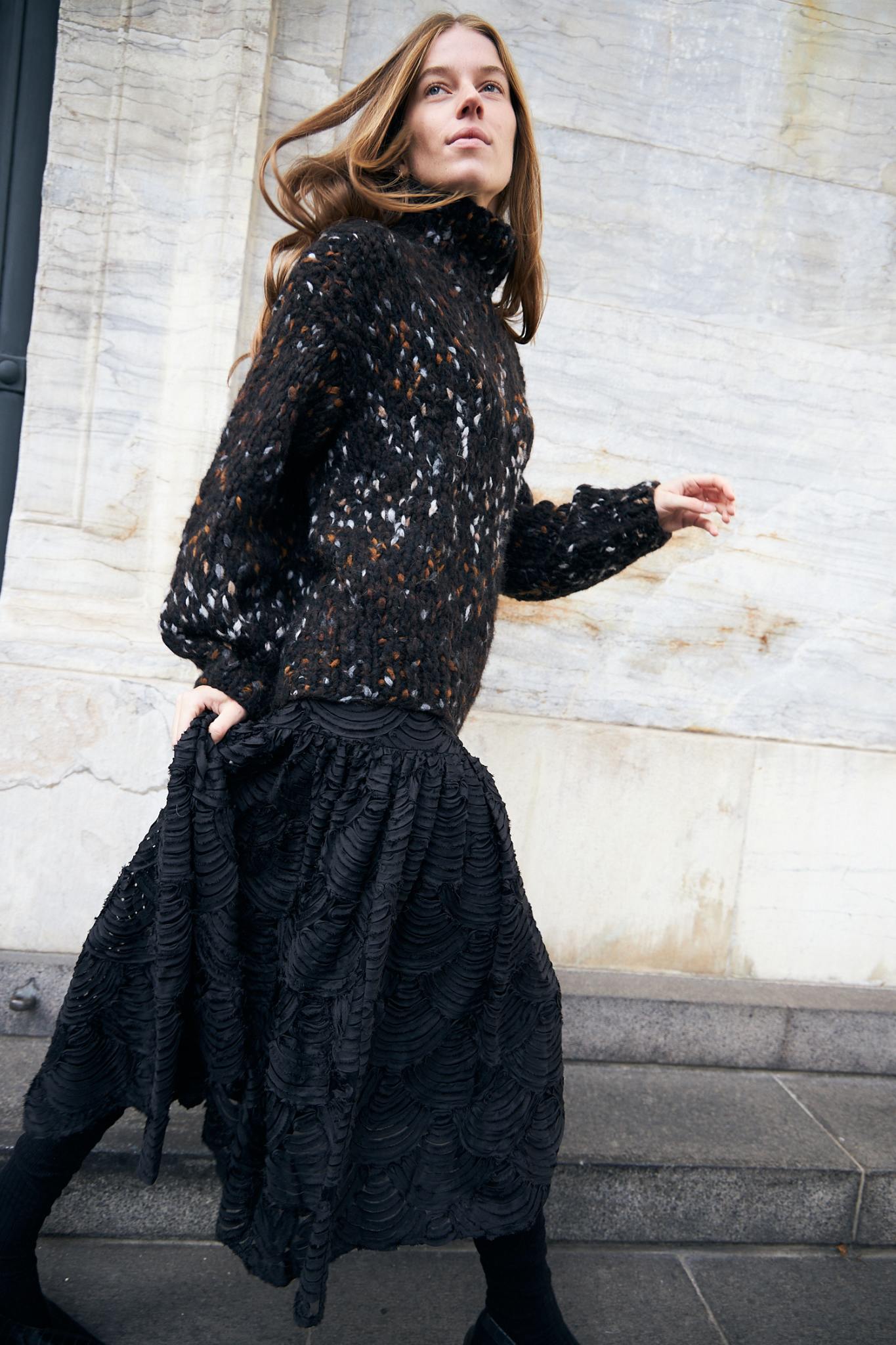 NAOMI - 199 BLACK